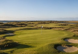 Hole 7 — The Spit