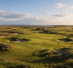 Hole 14 — The Dunes